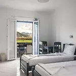 Ikaros & 4* Naxos City