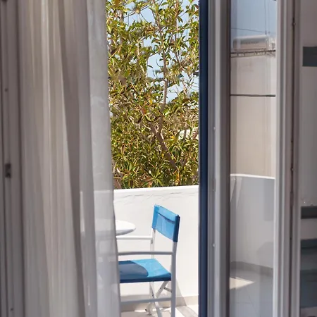 Ikaros Studios&apartments 4*