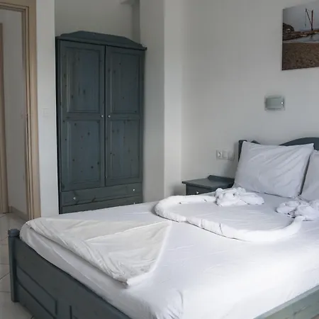 Aparthotel Ikaros &