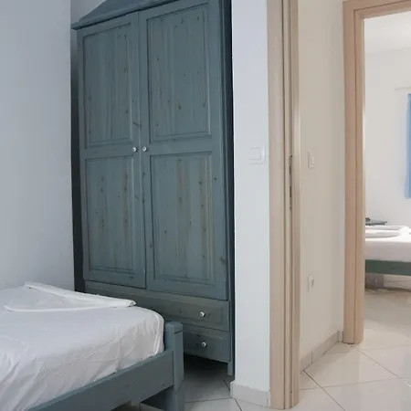 Ikaros & アパートホテル Naxos City