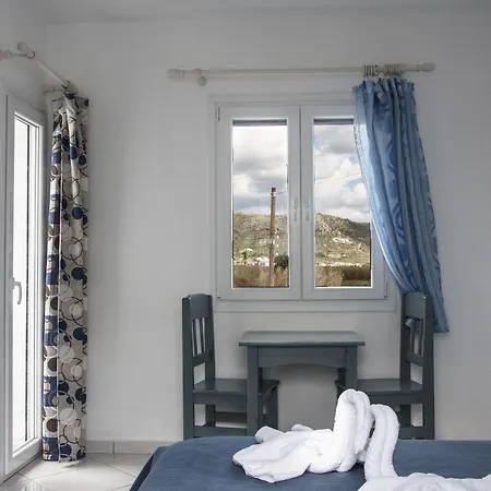 Ikaros & アパートホテル 4*