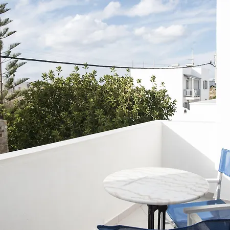 Aparthotel Ikaros &
