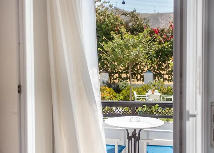 Aparthotel Ikaros & 4*