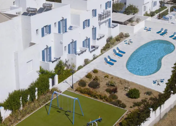 Ikaros & Aparthotel Naxos City