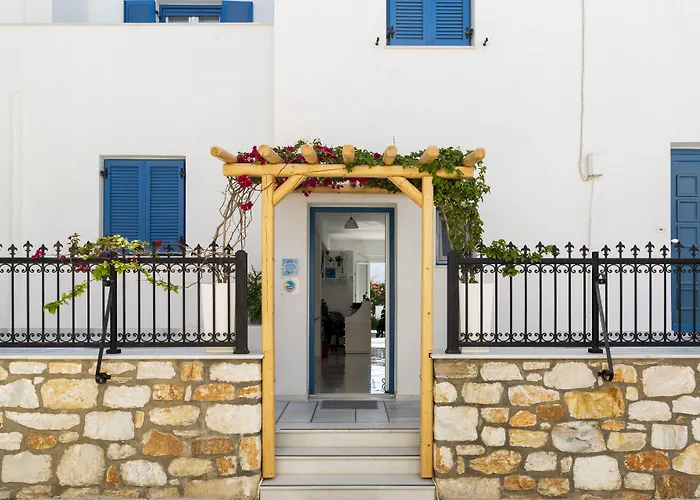 Ikaros & Aparthotel 4*